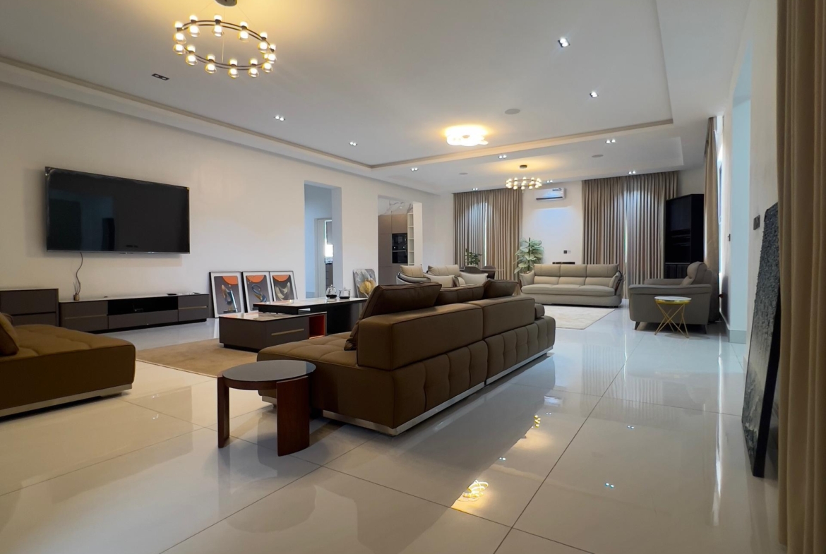 Luxury 4-Bedroom Fully Detached Duplex in Guzape Abuja