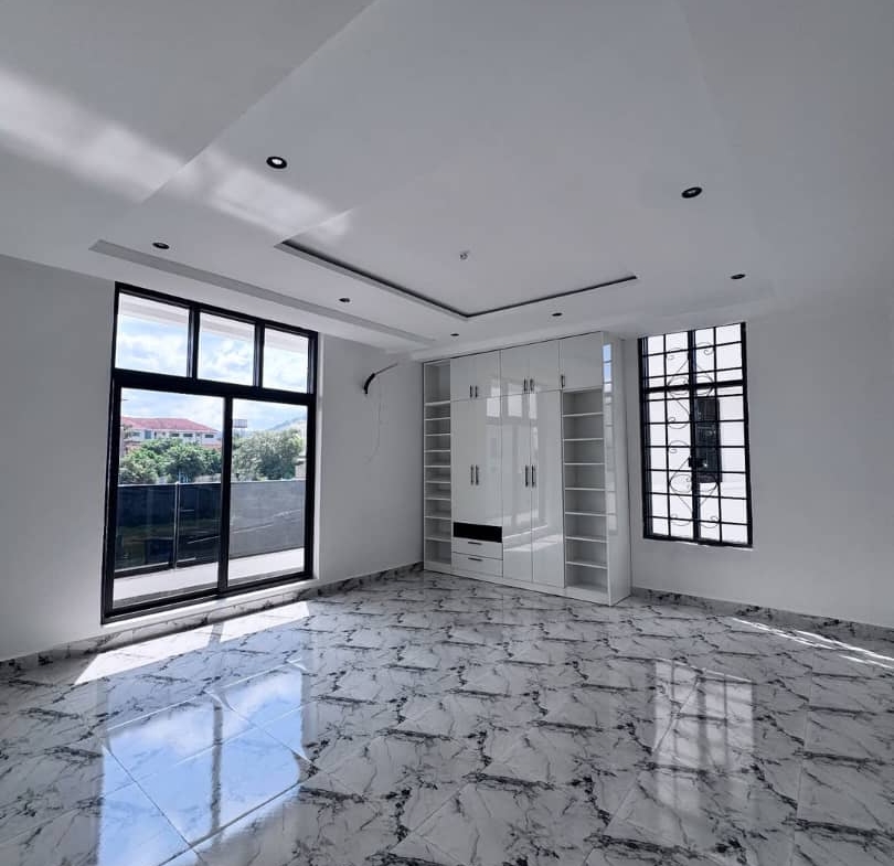 5-Bedroom Smart Detached Duplex for Sale in Katampe Extension Abuja1