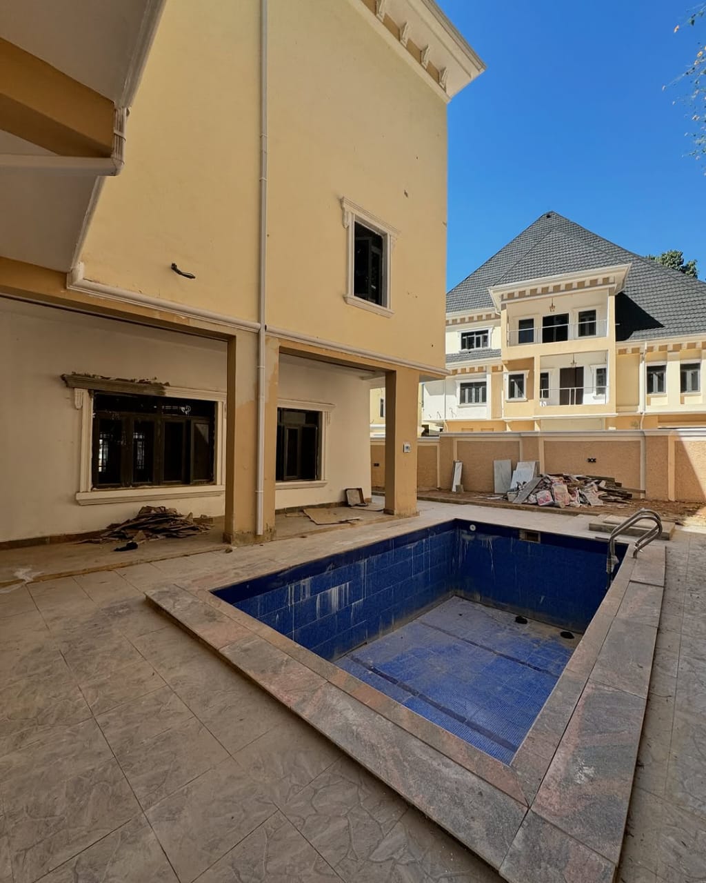 5 Luxury Detached Homes with Elevators & Pools in Asokoro Abuja