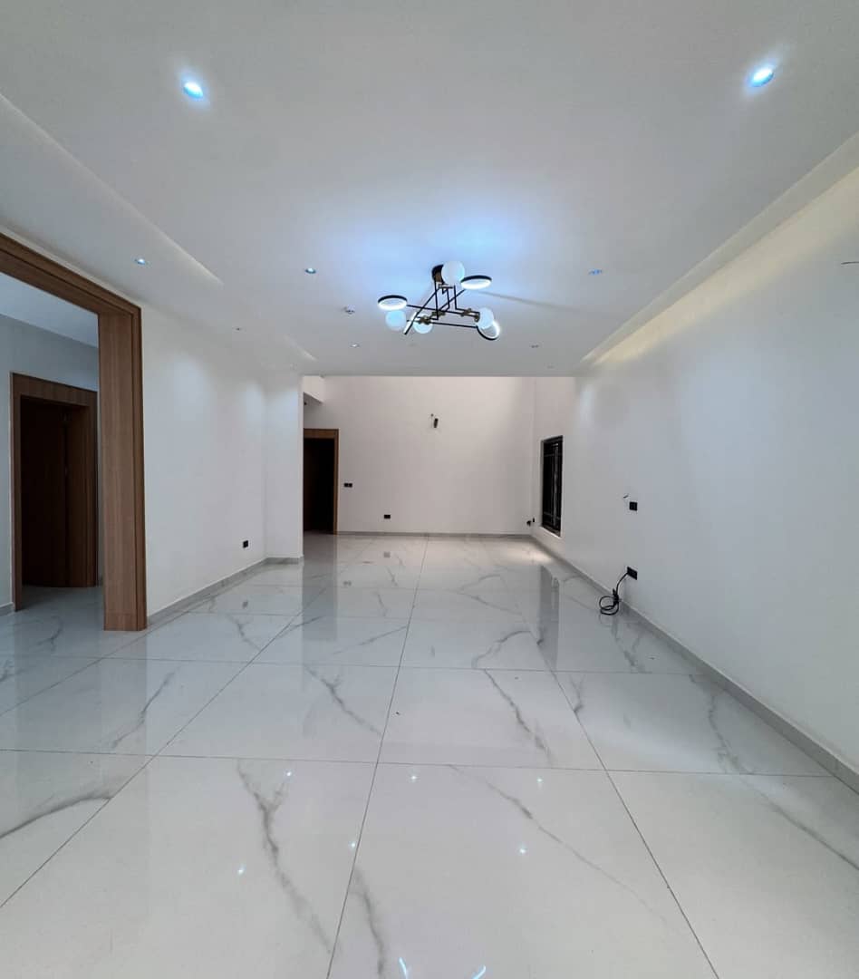 6 Bedroom Fully Detached Duplex with BQ in Guzape Abuja Mini Estate with Pool & Gym10