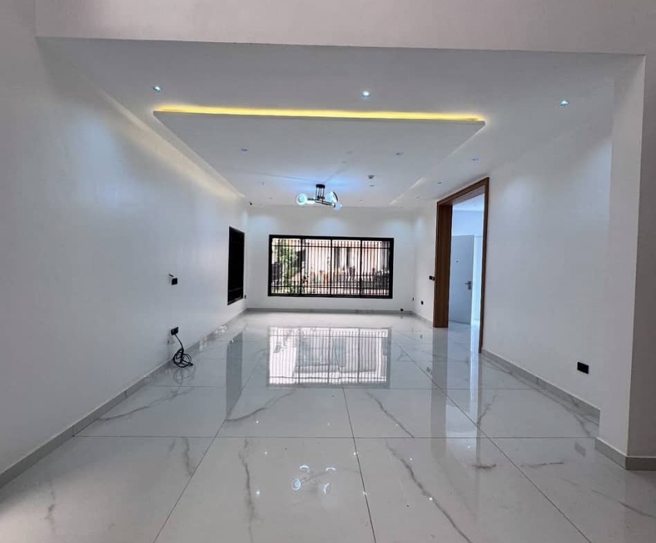 6 Bedroom Fully Detached Duplex with BQ in Guzape Abuja Mini Estate with Pool & Gym10