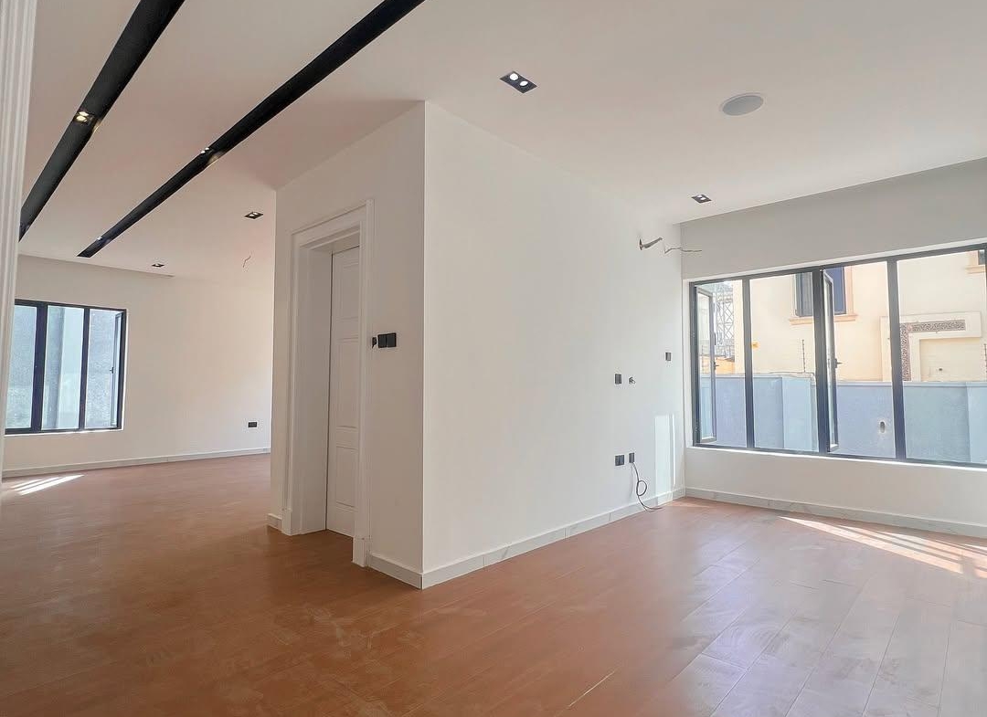 Luxury 7-Bedroom Smart Home in Wuye Abuja