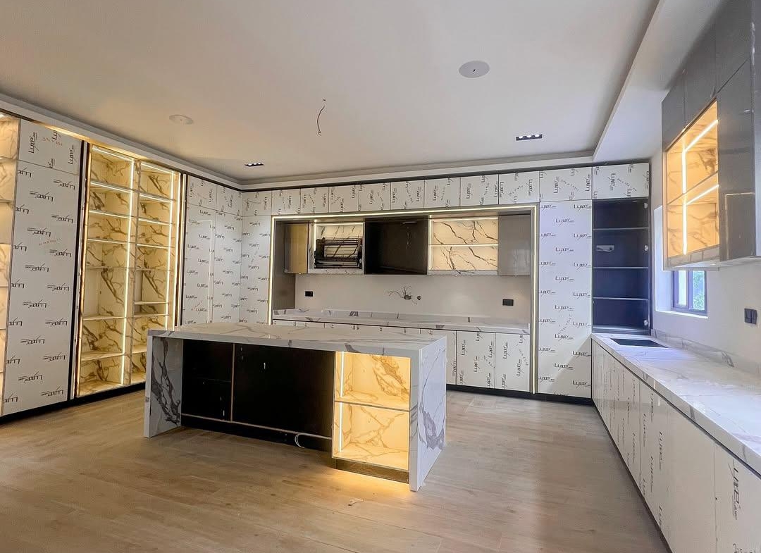 Luxury 7-Bedroom Smart Home in Wuye Abuja