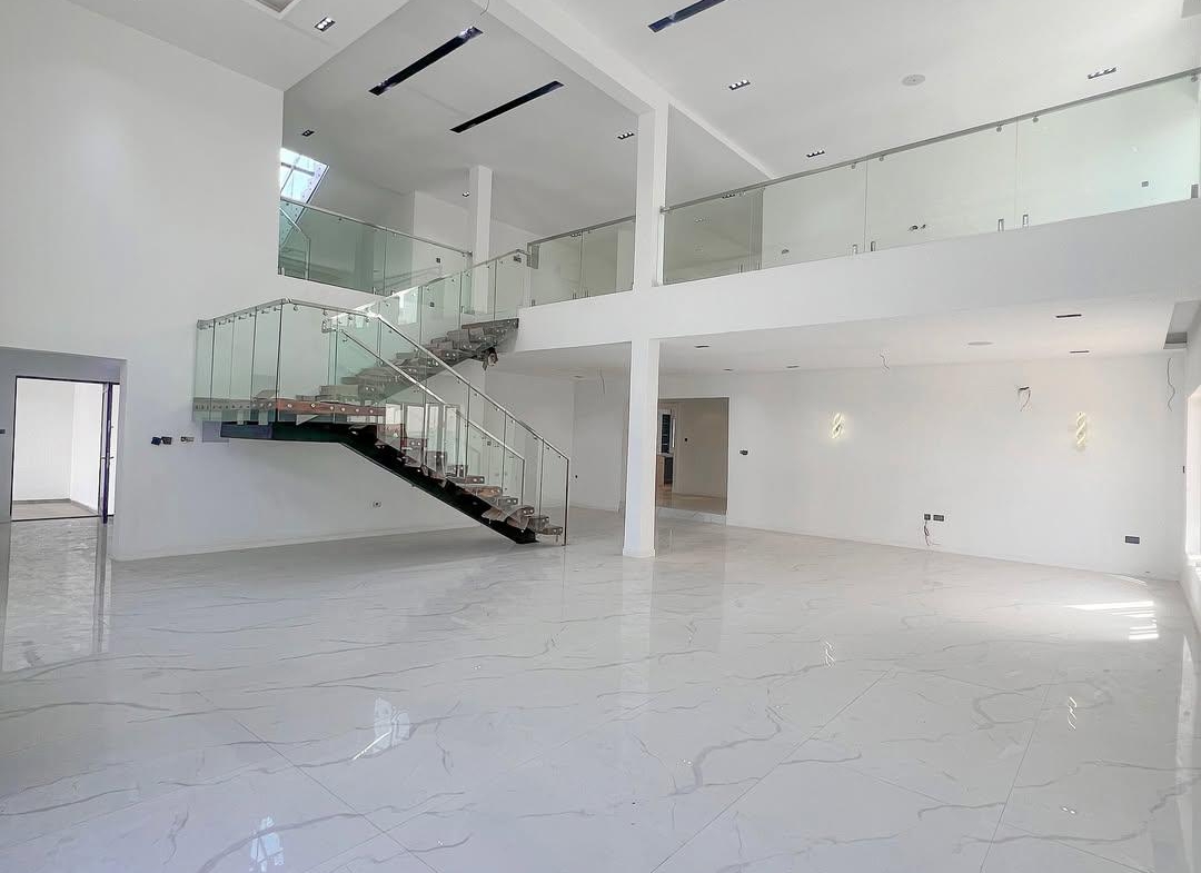 Luxury 7-Bedroom Smart Home in Wuye Abuja