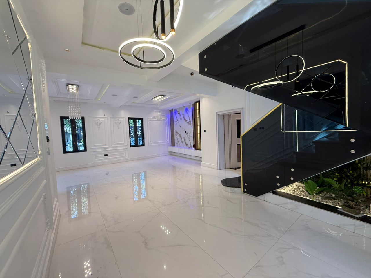 5-Bedroom Detached Duplex with Private Pool in Kado, Abuja 5-Bedroom Detached Duplex with Private Pool in Kado, Abuja