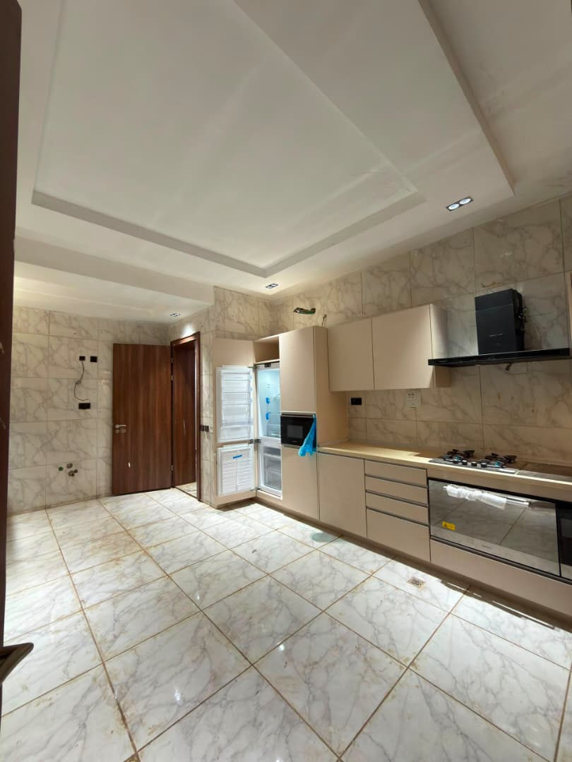 – 6 bedroom duplex for sale Apo Resettlement Abuja - 6 bedroom duplex for sale Apo Resettlement Abuja