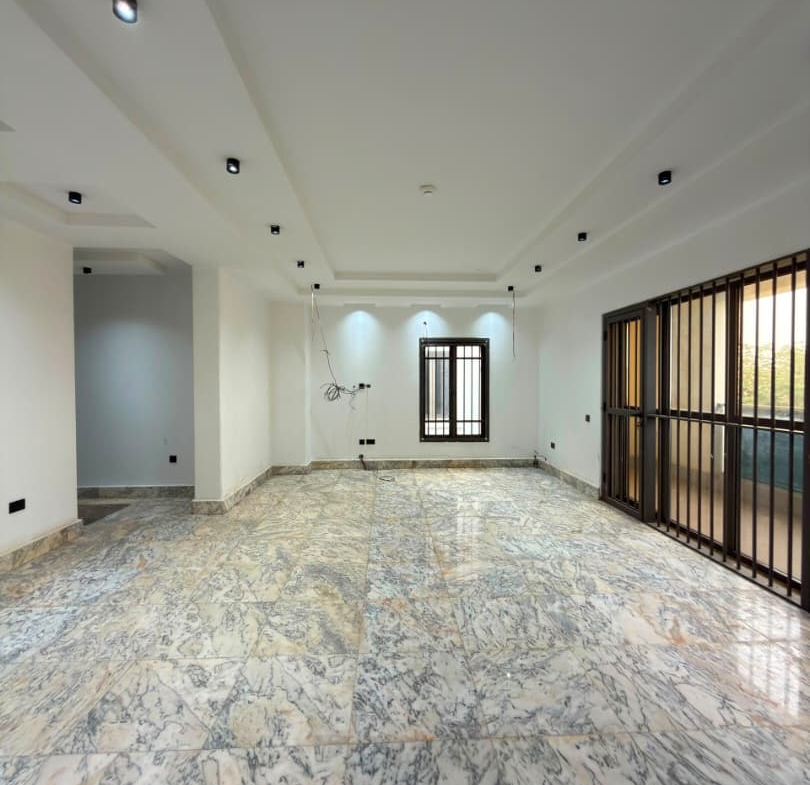 - 6 bedroom duplex for sale Apo Resettlement Abuja