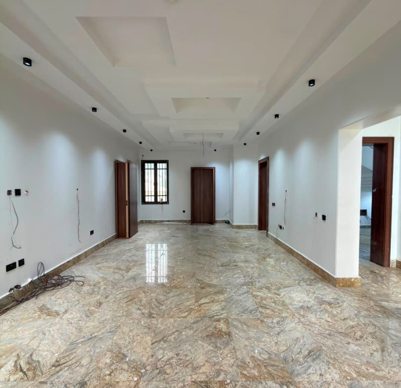 - 6 bedroom duplex for sale Apo Resettlement Abuja