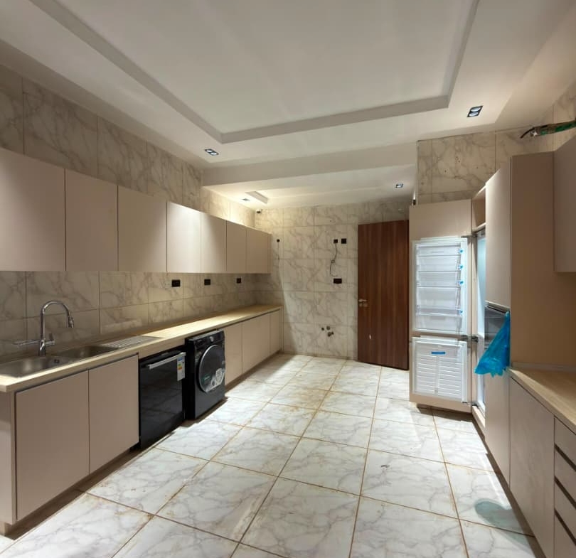 - 6 bedroom duplex for sale Apo Resettlement Abuja